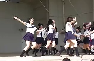 温泉赤毛女の子クソと舐めてる女の子によって 女性 専用 av 動画