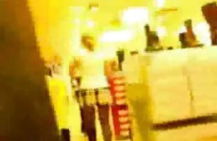 Shemaleとともに閉コックでライブショー 女 専用 アダルト 動画
