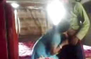小さな肛門ティーンと大きなコック自家製 エロ 動画 女子 専用